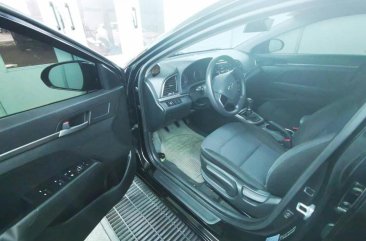 Black Hyundai Elantra 2016 for sale in Manila