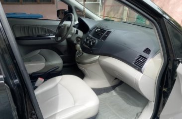 Black Mitsubishi Grandis 2011 for sale in Automatic