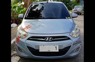 Silver Hyundai I10 2011 Hatchback at 165000 for sale in Amadeo