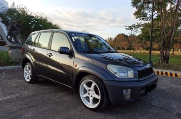 Grey Toyota Rav4 2002 for sale in Manual