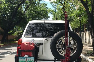 Selling White Nissan Patrol 2011 in Makati