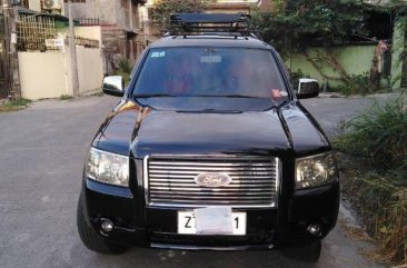 Black Ford Everest 2009 for sale in Manual