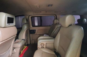 Sell 2010 Hyundai Starex in Pasig