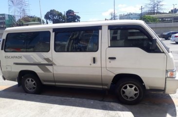 Selling White Nissan Urvan 2013 in Quezon City