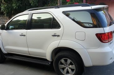 White Toyota Fortuner 2018 for sale in Las Pinas