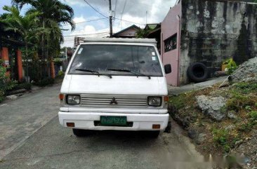 White Mitsubishi L300 2009 for sale in San Mateo