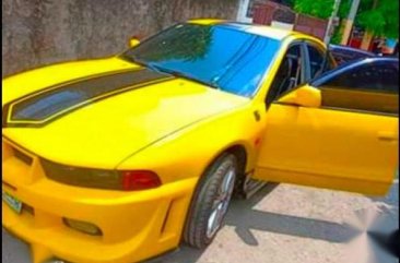 Selling Yellow Mitsubishi Galant 2006 in Quezon