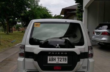 White Mitsubishi Pajero 2015 for sale in Alabang Town Center (ATC)