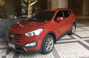 Selling Red Hyundai Santa Fe 2013 in Makati