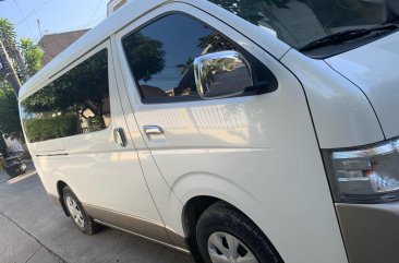 White Toyota Hiace 2017 for sale in Makati City