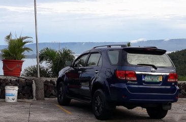 Sell Blue 2005 Toyota Fortuner in Pateros