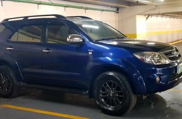 Sell Blue 2005 Toyota Fortuner in Pateros