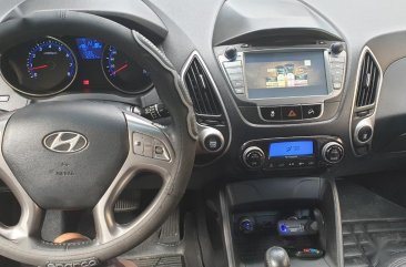 Sell 2011 Hyundai Tucson in Malabon