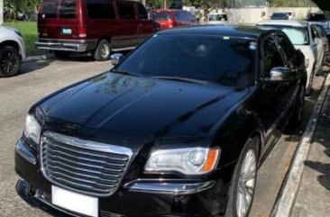 Selling Chrysler 300c 2013 in Manila