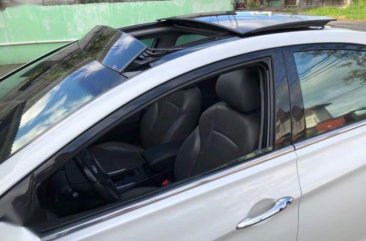 Sell Pearl White 2013 Hyundai Sonata in Makati