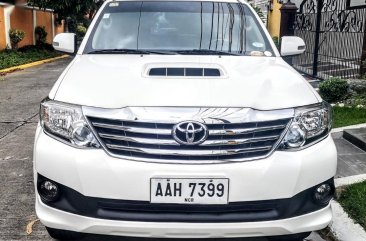 White Toyota Fortuner 2014 for sale in Manila