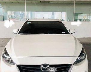 White Mazda 3 2015 for sale in Automatic