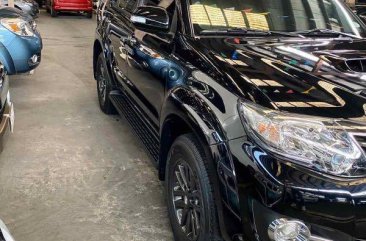 Selling Black Toyota Fortuner 2015 in Mandaluyong