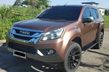 Brown Isuzu Mu-X 2016 for sale in Caloocan