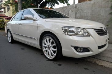 White Toyota Camry 2007 for sale in Cainta