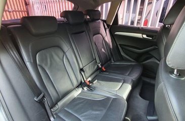 Selling Audi Q5 2012 in Manila