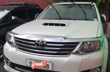 Pearl White Toyota Fortuner 2015 for sale in Quezon City