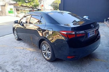 Sell Black 2016 Toyota Corolla altis in San Pedro