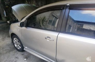 Nissan Grand Livina 2010 at 75000 km for sale 