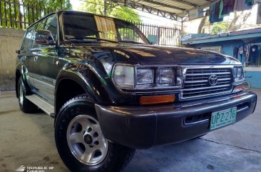 Green Toyota Land Cruiser 1997 for sale in Manual