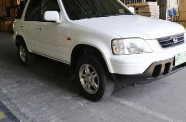 Selling White Honda Cr-V 2001 in Calamba