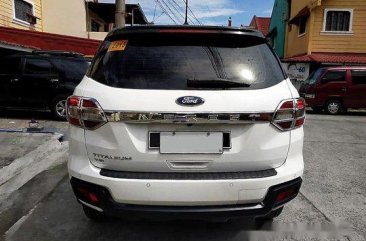 Selling White Ford Everest 2018 at 26000 km