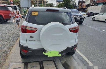 White Ford Ecosport 2014 at 77000 km for sale 