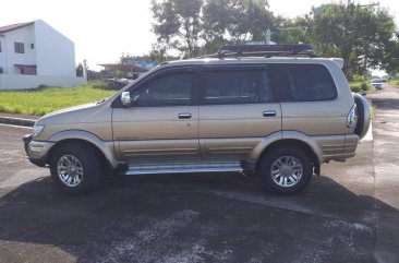 Selling Beige Isuzu Crosswind 2008 in Tanauan