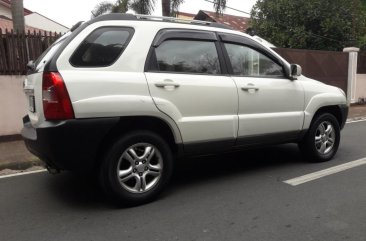 White Kia Sportage 2008 for sale in Marikina