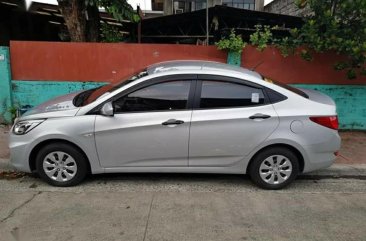 Silver Hyundai Accent 2017 for sale in Bautista