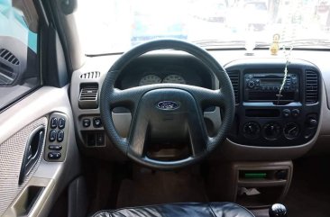 Sell Silver 2005 Ford Escape in Quezon City