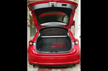 Sell Red 2017 Mazda 3 Hatchback at 13000 in Manila