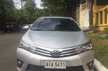 Selling Silver Toyota Corolla altis 2014 in Manila