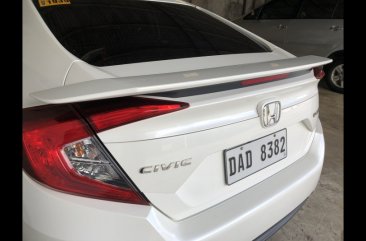 White Honda Civic 2017 Sedan for sale in Lipa