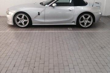 Selling Silver Bmw Z4 2005 Convertible in Quezon City