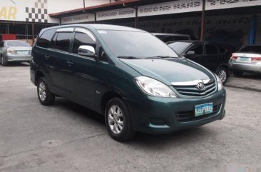 Sell Green 2010 Toyota Innova SUV / MPV in Quezon City