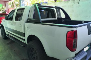 Selling White Nissan Navara 2011 Truck at 92000 in Mandaluyong