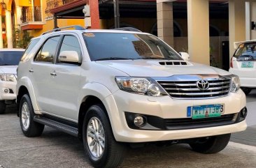 Sell White 2013 Toyota Fortuner SUV / MPV in Manila