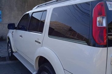 Sell White 2009 Ford Everest SUV / MPV at Manual in  at 66000 km in Quezon City