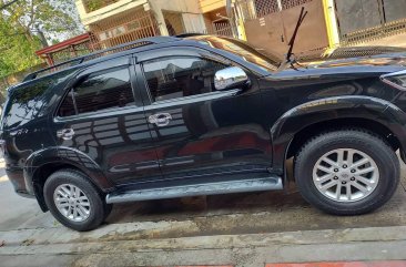 Black Toyota Fortuner 2013 SUV / MPV for sale in Quezon City