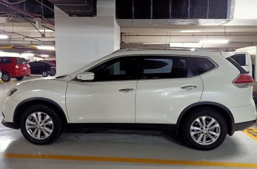 White Nissan X-Trail 2017 SUV / MPV for sale in Quezon City