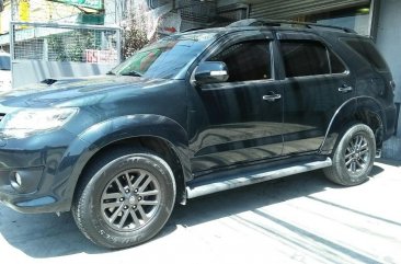 Black Toyota Fortuner 2014 SUV / MPV for sale in Manila