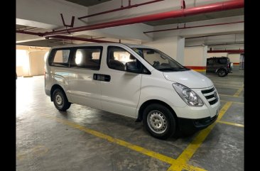 White Hyundai Grand Starex 2017 for sale in Manila