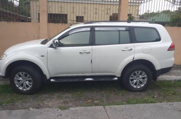 White Mitsubishi Outlander 2008 for sale in Bacolod