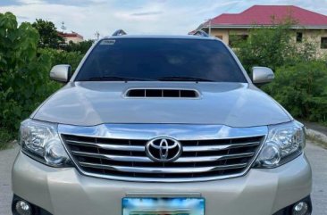 Selling Beige Toyota Fortuner 2014 in Cavite